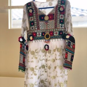 Traditional White Afghan Clothing